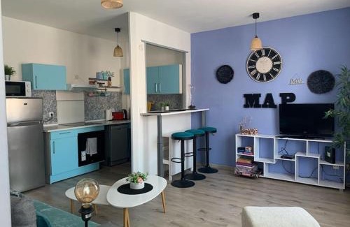 Saint-Pol-sur-Mer House | 38 Maison entière,place de parking et garage pour moto velo a la demande