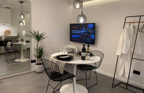 Delft Apartment | 38A Asvest · Hidden Gem of Delft heart of city center Delft