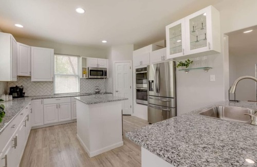 Lilburn Apartment | 3944 Thornhill Dr SW