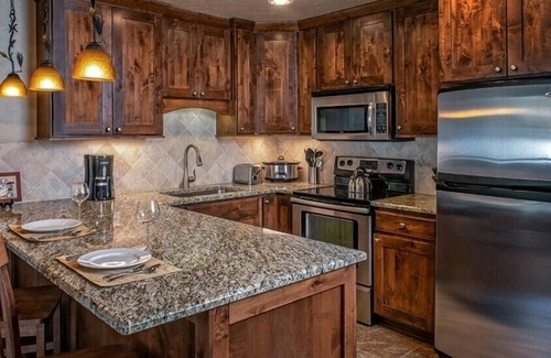 Peak 8 Resort | 3B Ski-In/Out-Pools-Spa-Movie Room Reservation