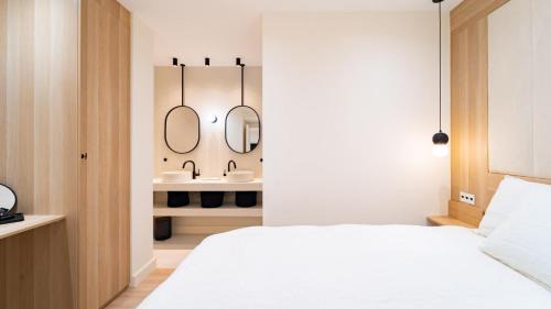 Cannes Apartment | 3BDR Cocoon in Cannes Martinez avec Jardin Privé & Design Contemporain à 5 min de la Croisette