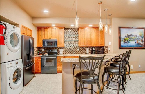 Colorado Springs Condo | 3bdwhere the Foxes Runluxurious, Usaf Academy