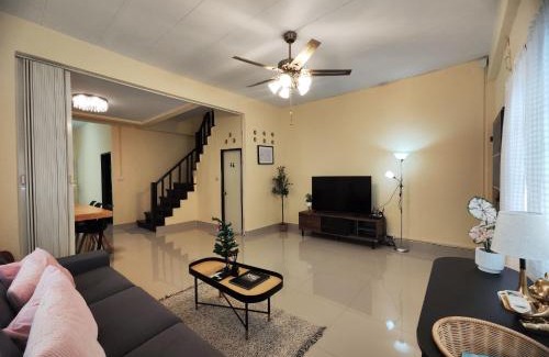 Bang Na House | 3Bed 2Bath, Pet friendly, 5min drive to BTS Udomsuk