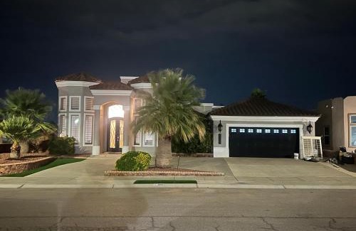 Biggs Field House | 3bedroom 3 bath Indoor pool