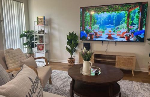 Barker House | 3BR-2 BA-3 beds Cozy Hub Katy - Close to Cypress