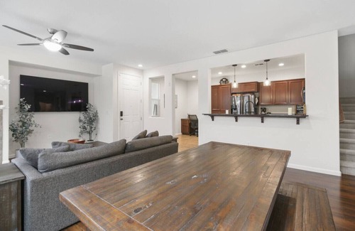 Folsom Apartment | 3BR/3BA Modern Retreat | Pool & Family Friendly