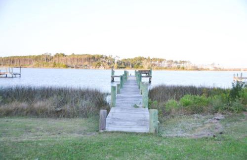 Smyrna House | 3BR Cottage Waterfront Wade Creek Fishing Boating