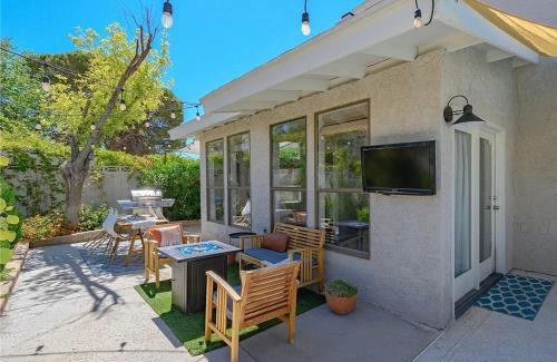 Spring Valley House | 3BR Desert Oasis: King Bd W/POOL