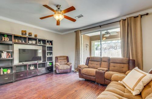 Mary Esther House | 3BR Gulf Getaway, Pet-Friendly, Soaking Tub, Near Parks