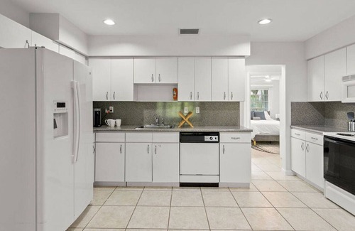 Coral Terrace House | 3br Oasis near Coral Gable