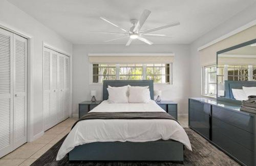 Coral Terrace House | 3br Oasis near Coral Gable