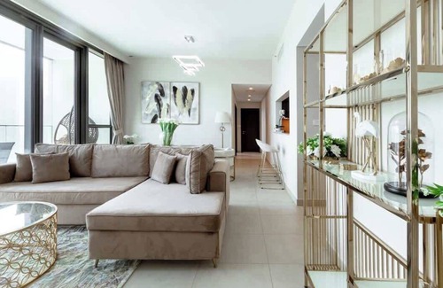 Bur Dubai Apartment | 3BR Plus Maid Burj Khalifa View and Dubai Mall Access