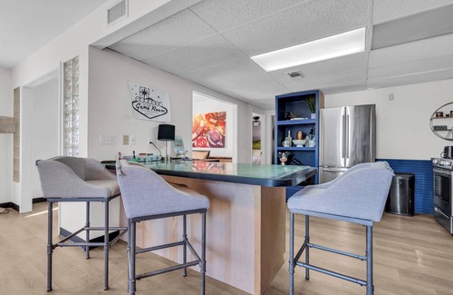 Thackerville House | 3BR Retreat – 2 Mins to WinStar Karaoke + Fire Pit Fun”