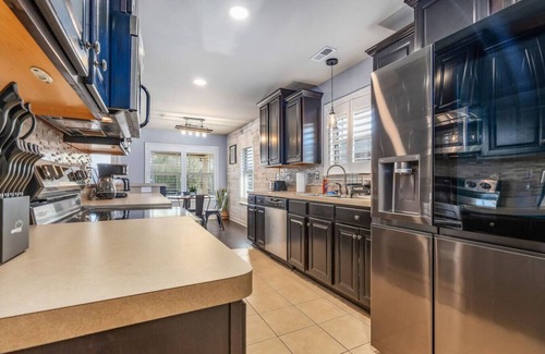 Madison House | 3BR Retreat w/Backyard Oasis