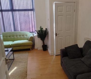 Manchester House | 3BR Sleeps 10 Walk to Alex Park