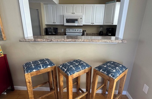 Holiday Isle Villa | 3BR Villa in Sandpiper Cove with private beach access and multiple amenities.