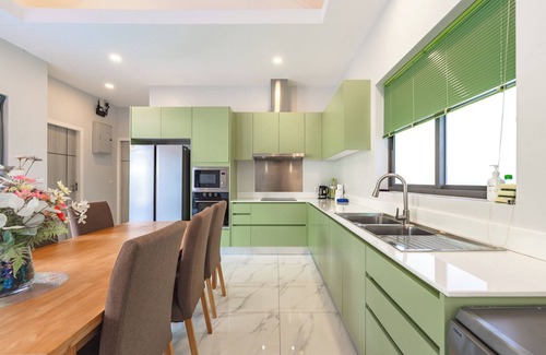 Ban Saiyuan Villa | 3BR Walk to Beach 7 Min to Beach V189