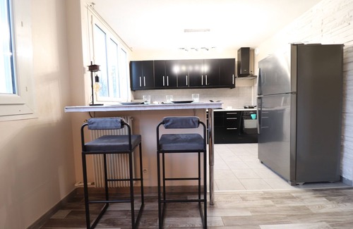 Longjumeau Apartment | 3P au Bord du L'yvette! Avec Terrasse, TV 4K et 2 Chambres Très Confortables