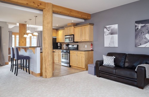 Kootenay Boundary House | 4 BD/3.5BA Redstone Chalets B