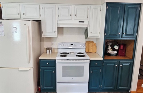 Belfast House | 4 Bed, 2 Bath located on Private Drive near Downtown Belfast