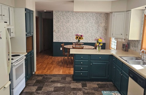 Belfast House | 4 Bed, 2 Bath located on Private Drive near Downtown Belfast