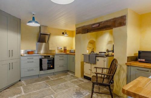 Dunster House | 4 Bed in Dunster 90504