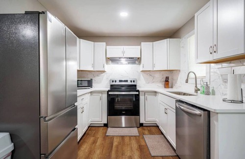 Bynum House | 4 Bed Moroccan style,min to UNC,Kids Essentials,Crib,next to Golf & restaurants