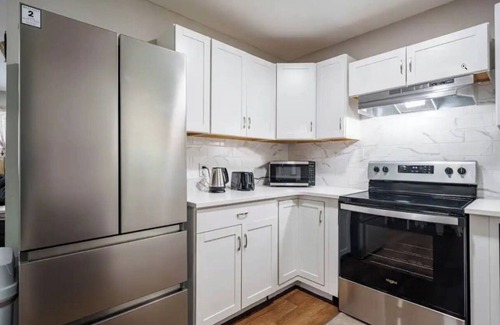 Bynum House | 4 Bed Moroccan style,min to UNC,Kids Essentials,Crib,next to Golf & restaurants