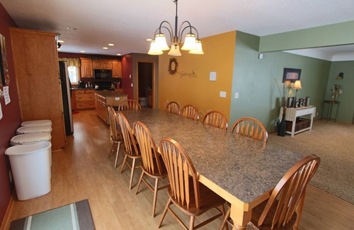 Hutchinson House | 4 bedroom 2 1/2 bath country home just minutes from town