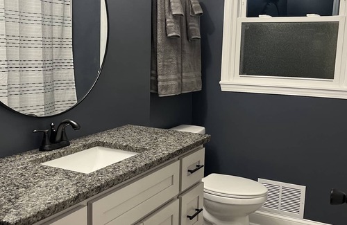 Elizabethtown House | 4 bedroom- 3.7 miles to Elizabethtown Sports Park!