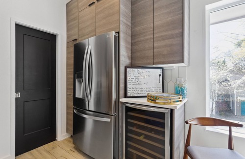 Midtown House | 4 bedroom 3 bath Luxury Stay At Piedmont Park