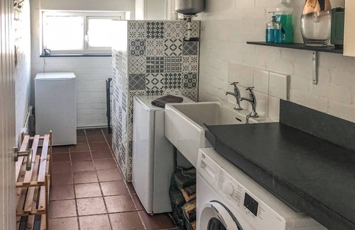 Criccieth Cottage | 4 bedroom accommodation in Criccieth, near Porthmadog