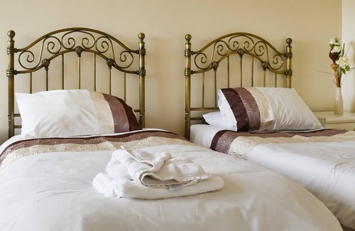 Ipswich Cottage | 4 bedroom accommodation in Stutton, near Ipswich