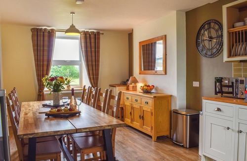 Bala Cottage | 4 bedroom accommodation in Rhyduchaf, near Bala