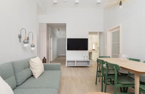 Stare Miasto Apartment | 4 Bedroom Apartment - Main Square