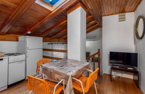 Sveti Juraj Apartment | 4 bedroom awesome apartment in Sveti Juraj