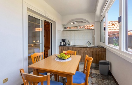 Selce Apartment | 4 bedroom awesome apartment in Selce