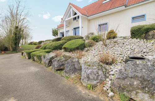 Romeries House | 4 bedroom awesome home in Romeries