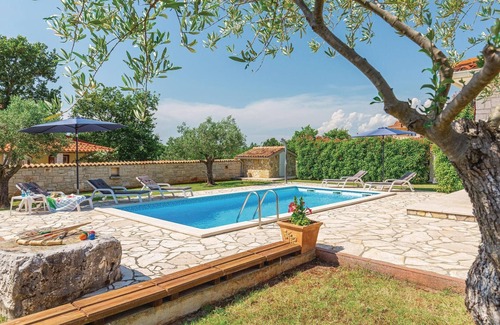 Gajana House | 4 bedroom awesome home in Golubovo