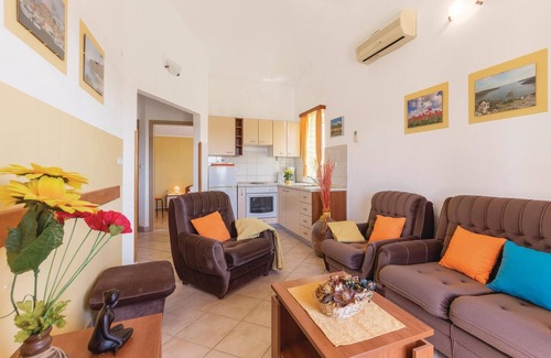 Peruski House | 4 bedroom awesome home in Barban