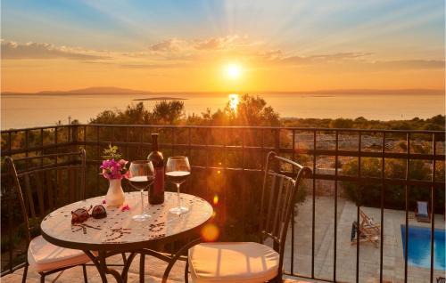 Lun House | 4 Bedroom Awesome Home In Lun