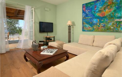 Lun House | 4 Bedroom Awesome Home In Lun