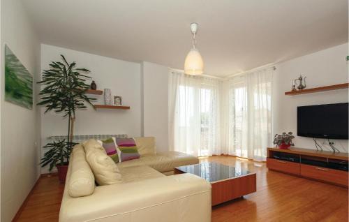 Murine House | 4 Bedroom Awesome Home In Umag