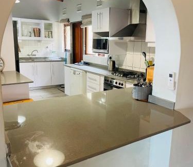Selection Beach House | 4 Bedroom Beach House on 4th Ave