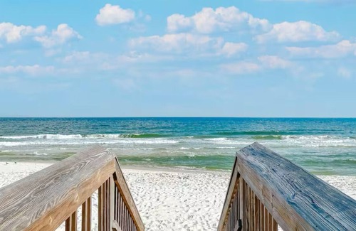 Gulf Shores Cottage | 4-bedroom cottage 100 feet to beach! Beautiful completely public beach