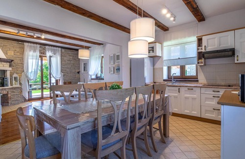 Cabrunici House | 4 bedroom cozy home in Cabrunici