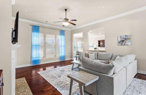 Lake Charles House | 4 Bedroom Family Home in Lake Charles La