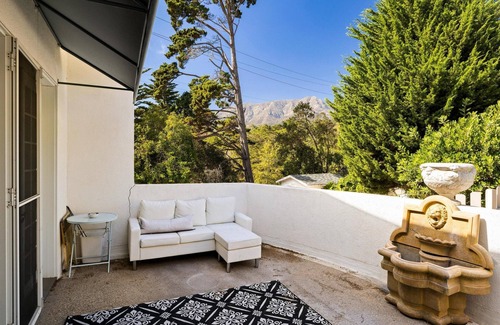 Toro Canyon House | 4-bedroom house in Montecito with Ocean and Mountain View