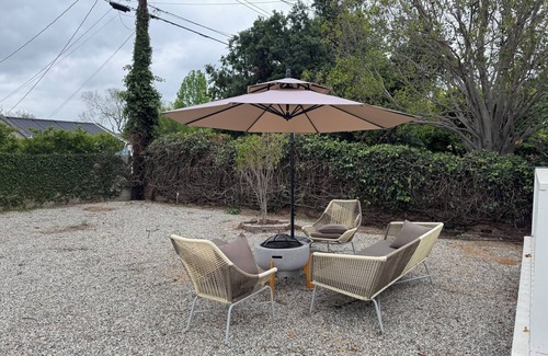 Pasadena House | 4-bedroom house in brilliant Pasadena with AC, WiFi