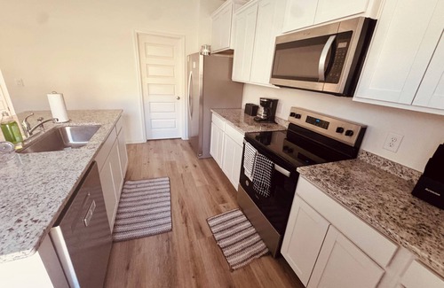 Calera House | 4-bedroom house in charming Timberline Golf neighborhood with pool